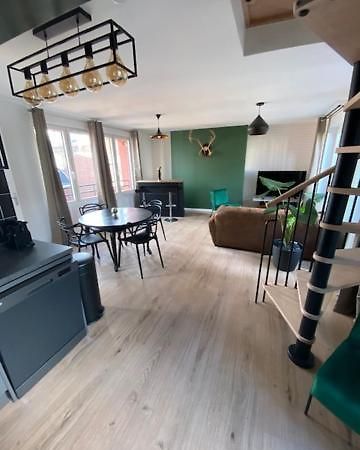 Duplex Proche Gare Vue Tour Perret Avec Parking Gratuit Apartment Amiens Exterior foto