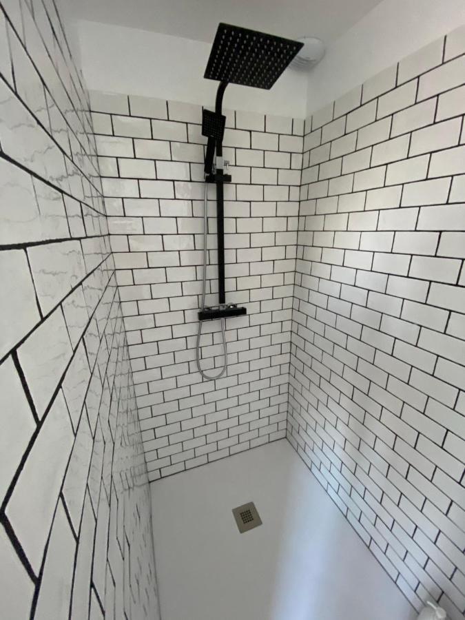 Duplex Proche Gare Vue Tour Perret Avec Parking Gratuit Apartment Amiens Exterior foto