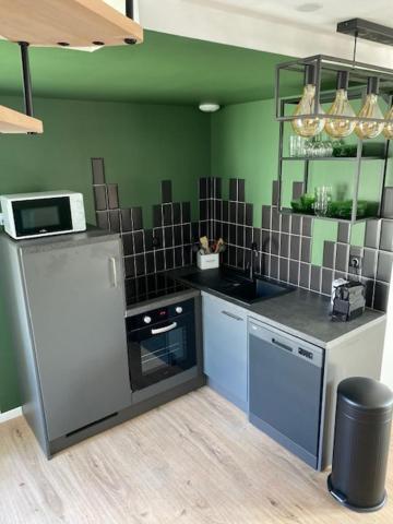 Duplex Proche Gare Vue Tour Perret Avec Parking Gratuit Apartment Amiens Exterior foto